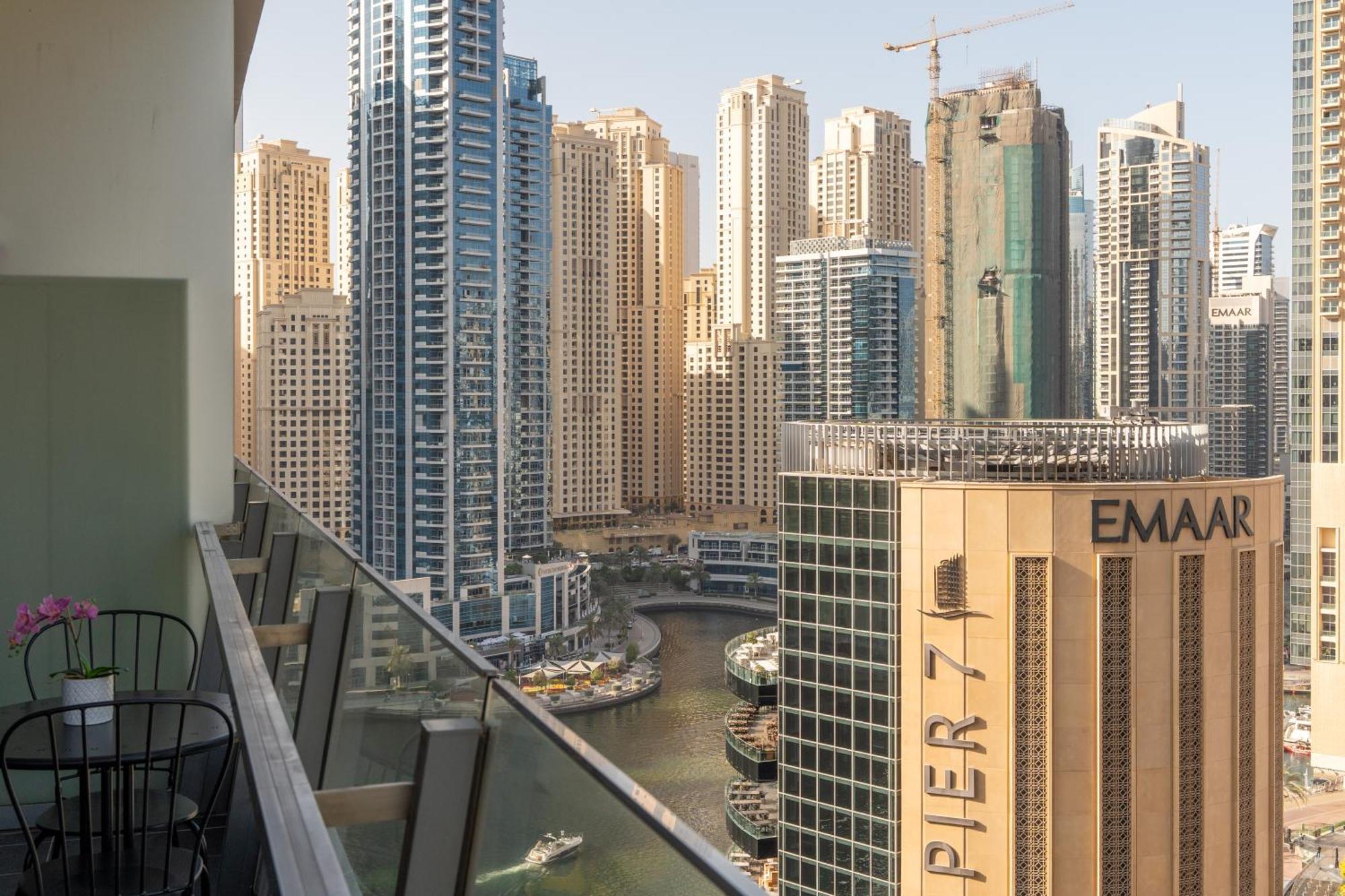 Silverene Towers - Home Of Choice Dubai Exterior foto